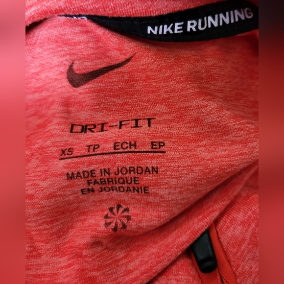 Nike Womens Tangerine Orange  Fitted Long Sleeve Running 1/4 Zip Shirt Size XS - Picture 2 of 6